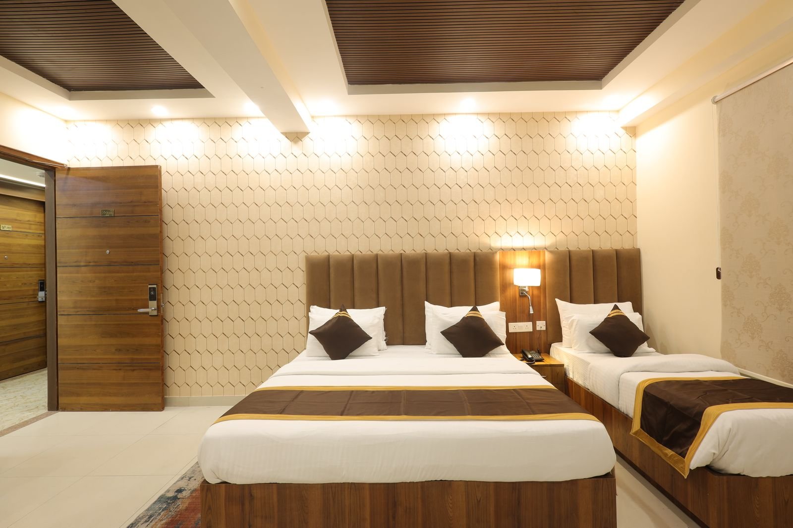 Family hotel room in Lucknow